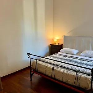 https://casa-maximo-al-colosseo.it-romehotels.com